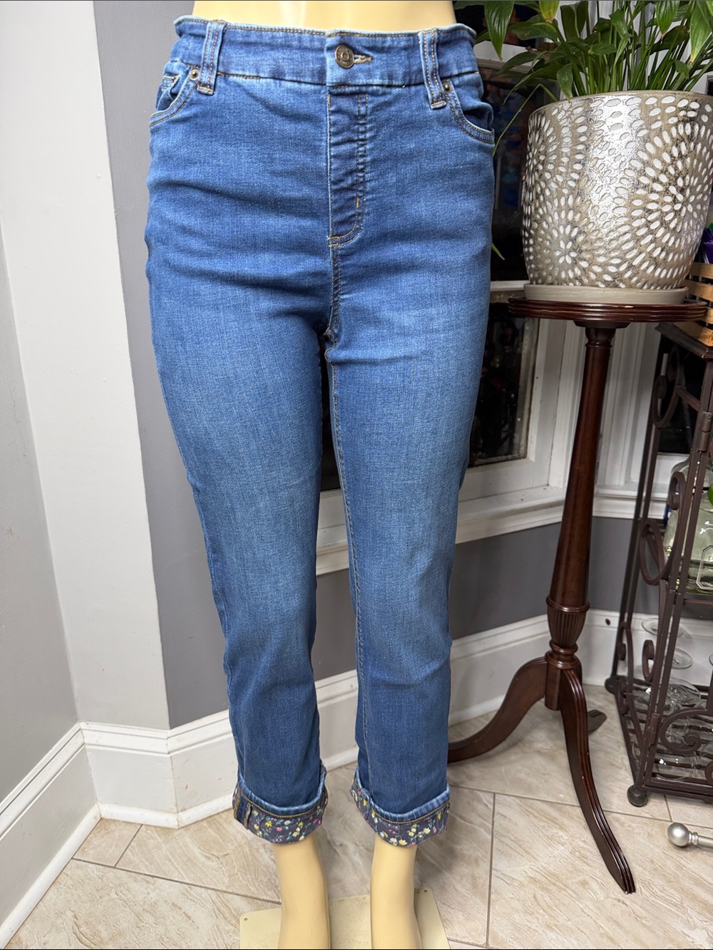 d & co. Blue Women's Sz 10 Straight Leg Jeans Súper Stretch